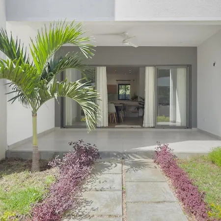Residence Coastal View - Privilege Appartement In The Heart Of Grand-Baie Exterior photo