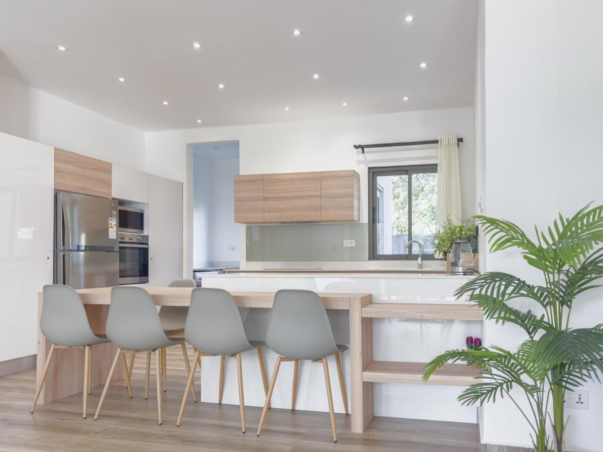 Coastal View - Privilege In The Heart Of Grand-baie Grand Baie